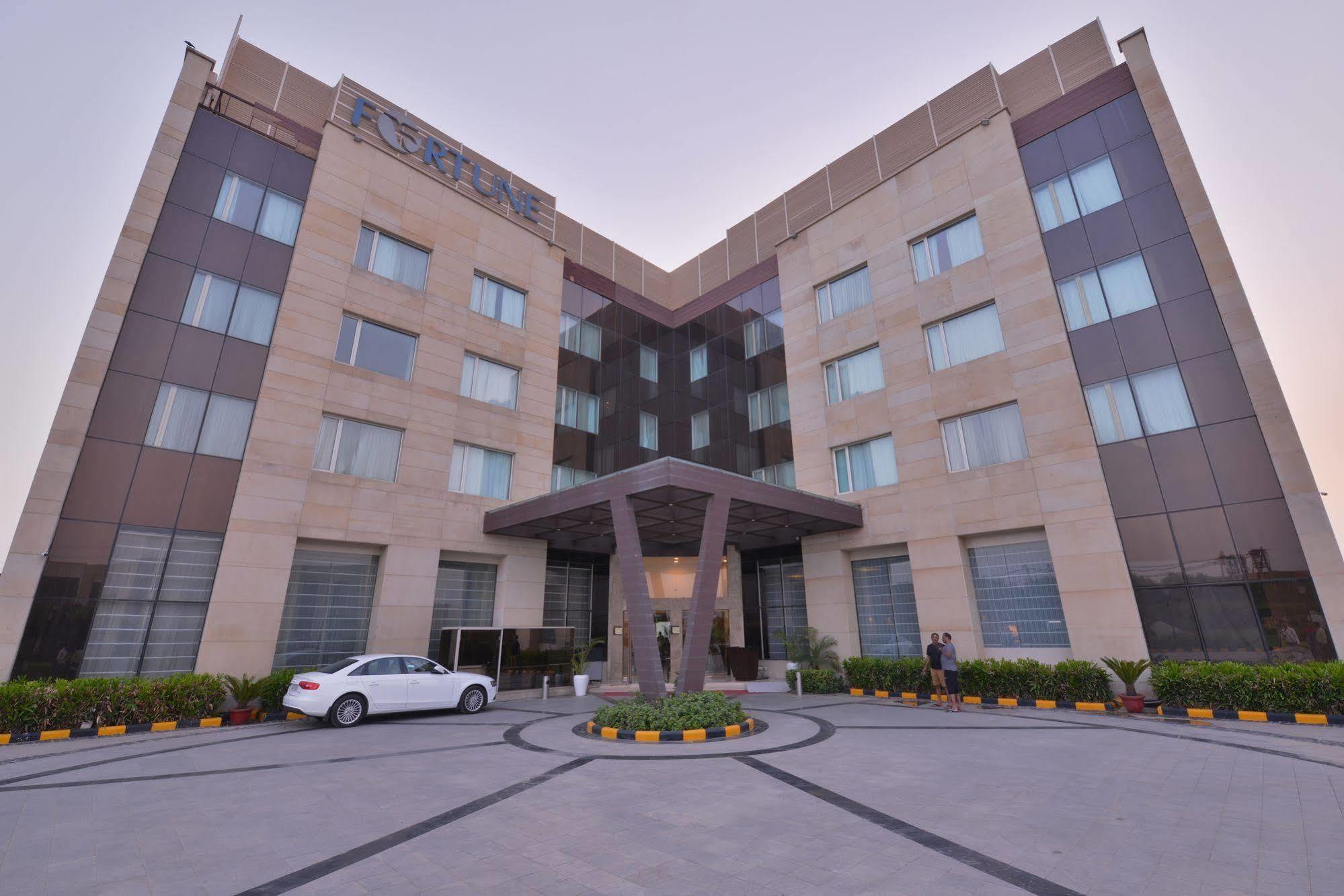Fortune Park Orange, Sidhrawali, Gurugram - Member Itc Hotels' Group Bhiwadi Exterior foto